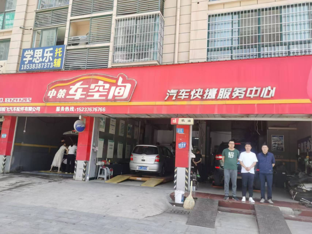 华英农业举办2025媒体记者“游华英看发展”活动