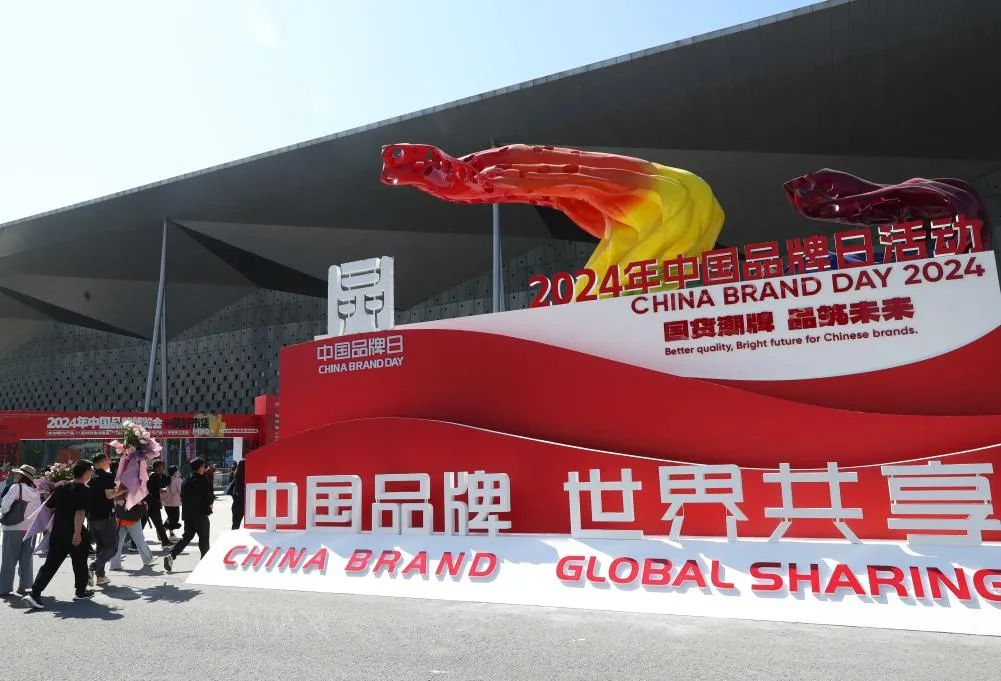 普及消防安全知识 提高逃生自救技能——华英公司在办公楼开展消防安全培训及应急演练活动