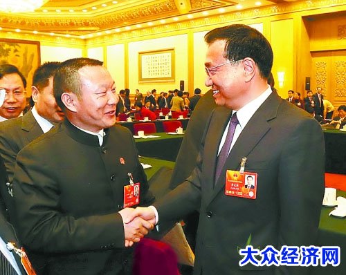 全国人大代表、信阳文新茶叶有限责任公司董事长刘文新:心容天下一杯茶